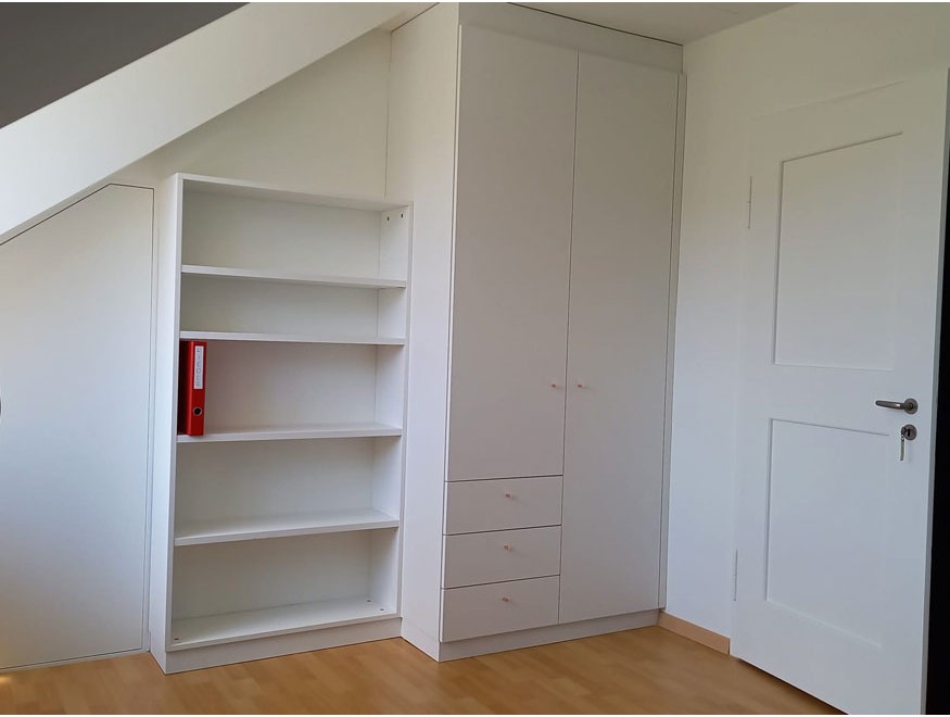 wyss_dachzimmer_schrank